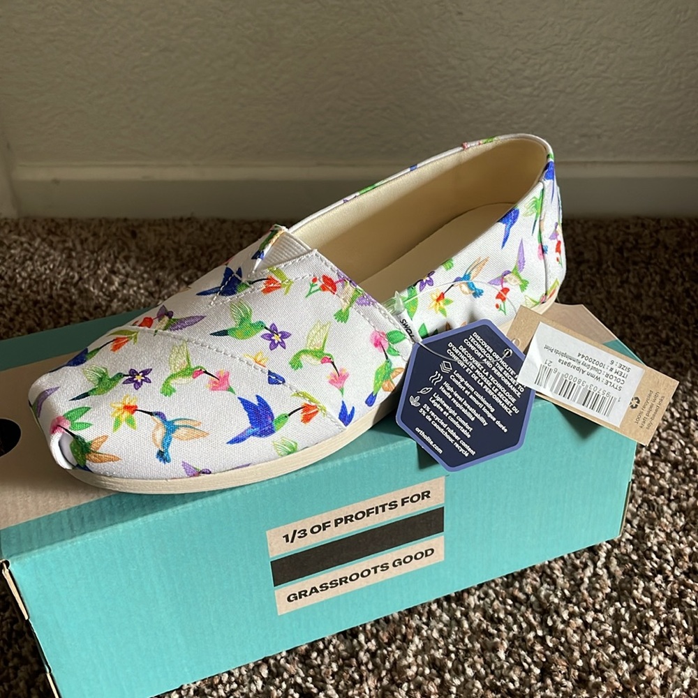 TOMS Alpargata Cloud Grey Hummingbird Print